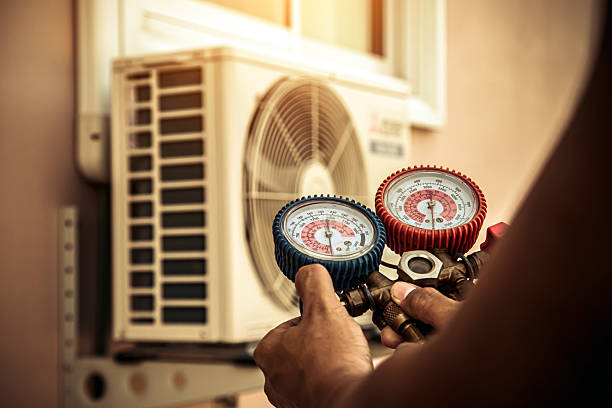 Professional Hvac Installation technician working in Marshfield, MA